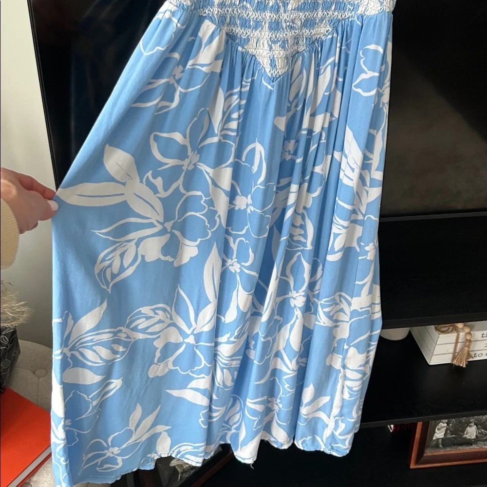 Patrons of Peace Blue & White Floral Smocked Midi Dress Spaghetti Strap Size L - Picture 4 of 13